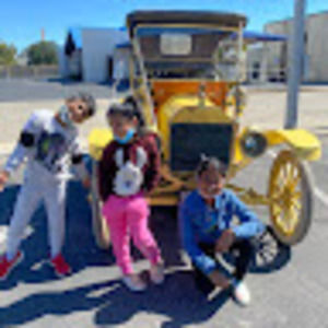 Meet your Posher, Venisha